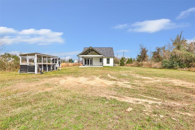 33 Road 5136, Cleveland, TX 77327