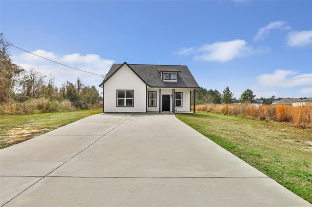 33 Road 5136, Cleveland, TX 77327