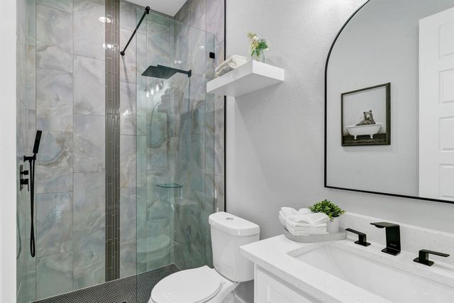 520 Highview Court, Godley, TX 76044