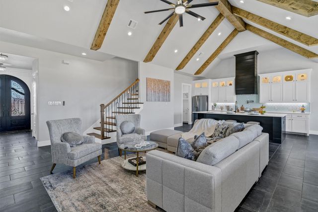 520 Highview Court, Godley, TX 76044