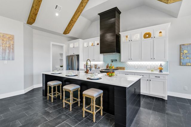 520 Highview Court, Godley, TX 76044