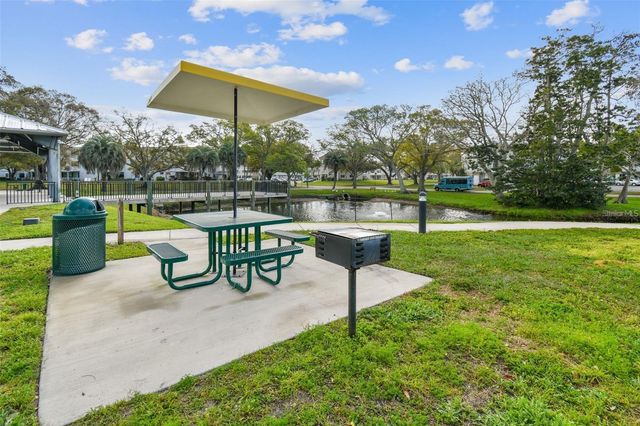 2262 SWEDISH DR. 34, Clearwater, FL 33763