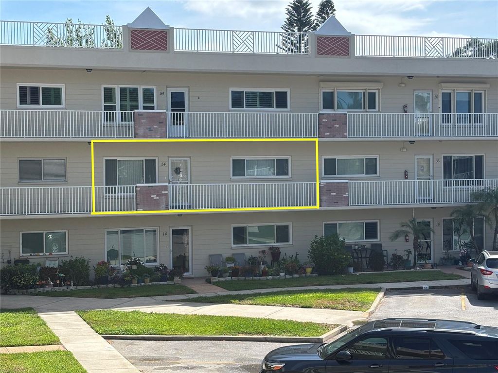 2262 SWEDISH DR. 34, Clearwater, FL 33763