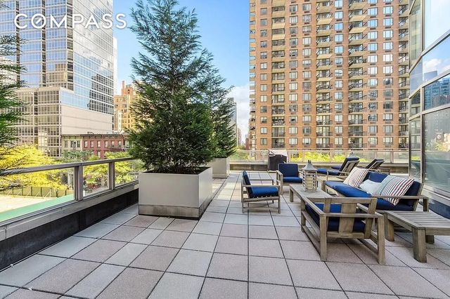 250 E 54th St Apt 22B, New York City, NY 10022