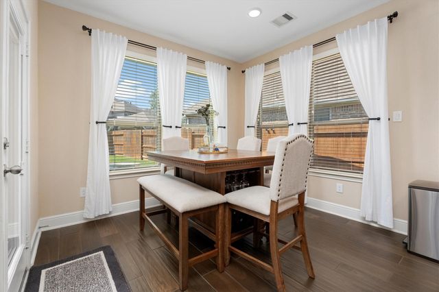 2752 Sterling Heights Lane, Conroe, TX 77385