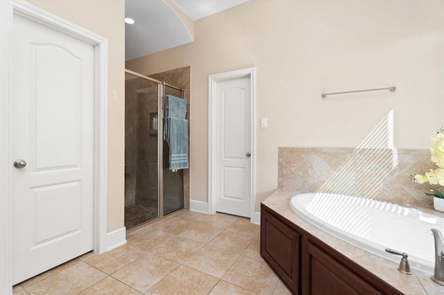 2752 Sterling Heights Lane, Conroe, TX 77385