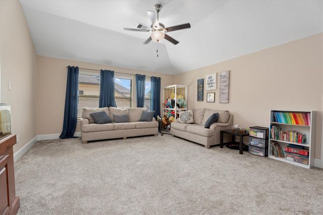 2752 Sterling Heights Lane, Conroe, TX 77385