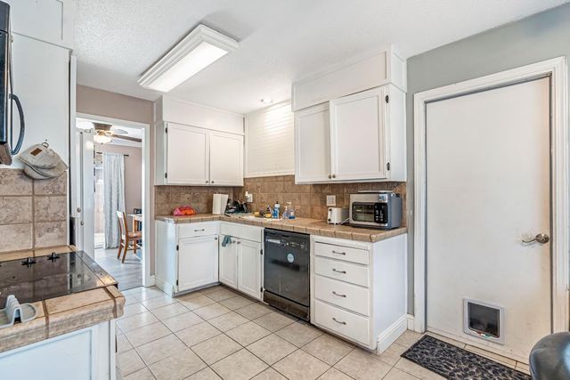 524 Rall Avenue, Clovis, CA 93612