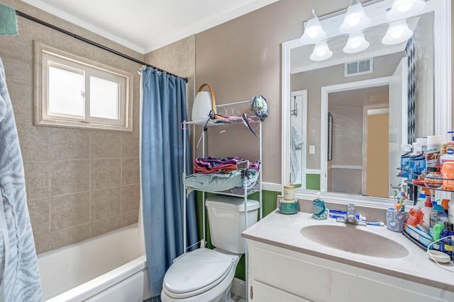 524 Rall Avenue, Clovis, CA 93612