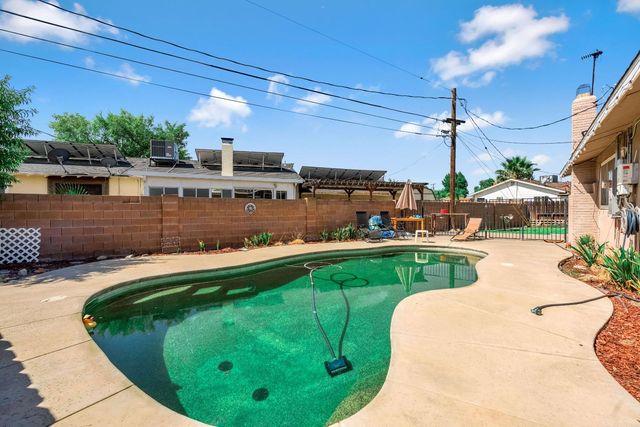 524 Rall Avenue, Clovis, CA 93612