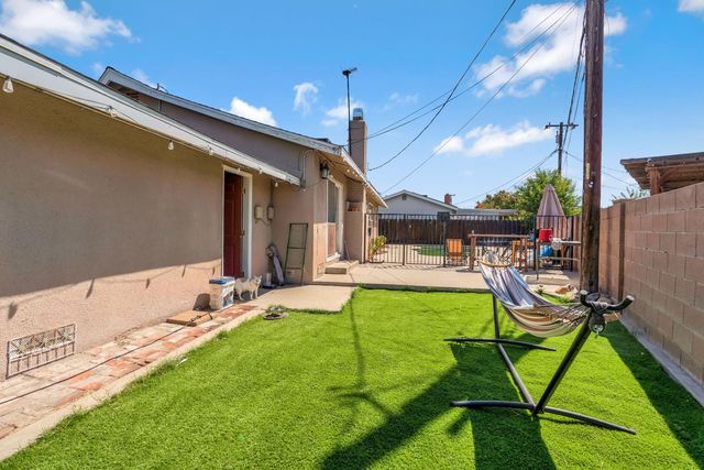 524 Rall Avenue, Clovis, CA 93612