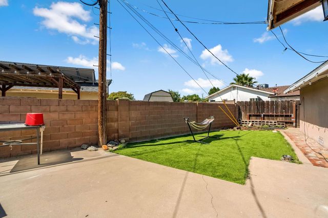 524 Rall Avenue, Clovis, CA 93612