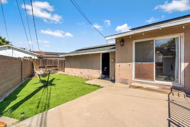 524 Rall Avenue, Clovis, CA 93612