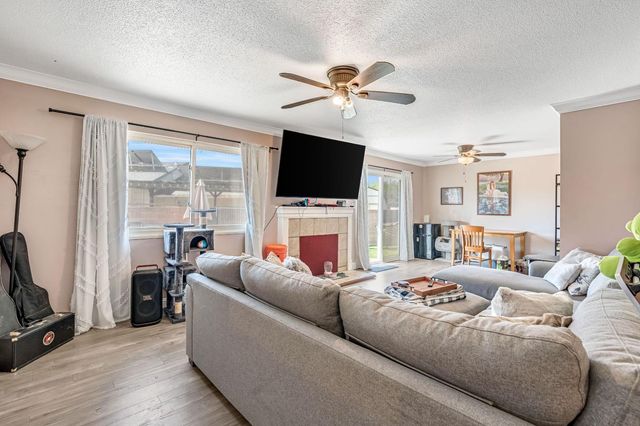 524 Rall Avenue, Clovis, CA 93612