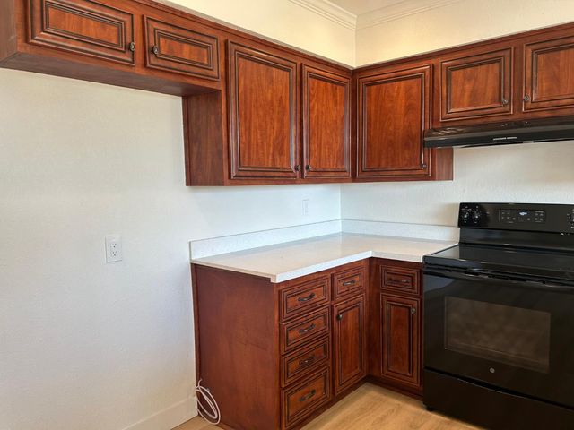 6636 Saint James Dr, Carmichael, CA 95608