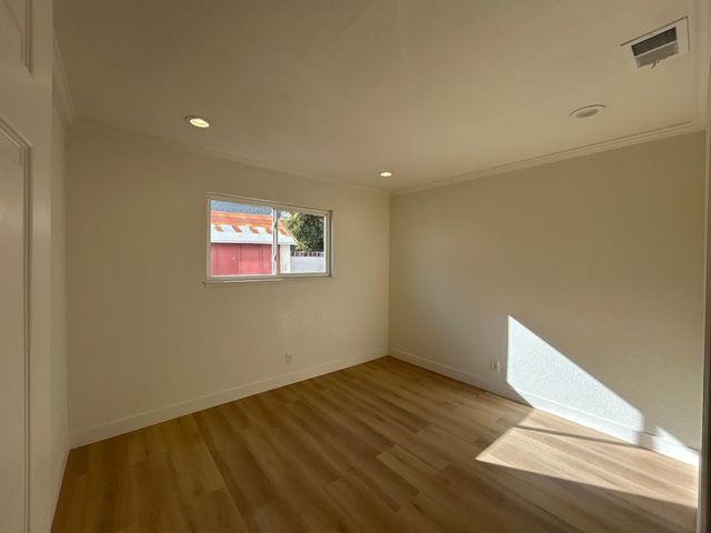 6636 Saint James Dr, Carmichael, CA 95608