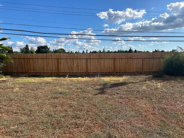 6636 Saint James Dr, Carmichael, CA 95608