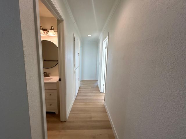 6636 Saint James Dr, Carmichael, CA 95608