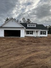 5657 Carriage Rd., Conway, SC 29527