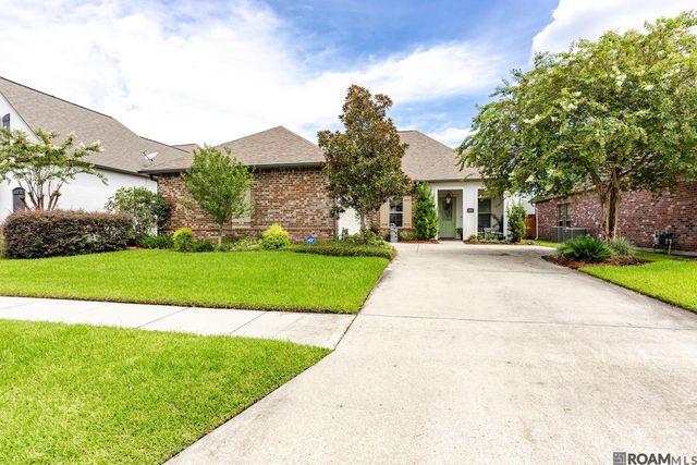 15427 Mistybrook Dr, Baton Rouge, LA 70816