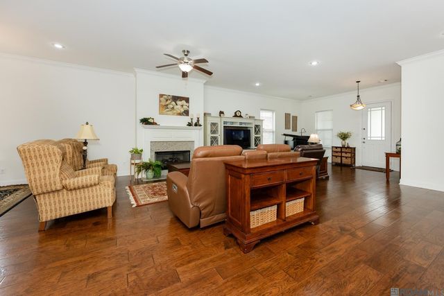 15427 Mistybrook Dr, Baton Rouge, LA 70816