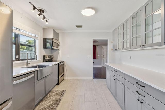 2510 HOMELAND STREET, Orlando, FL 32806