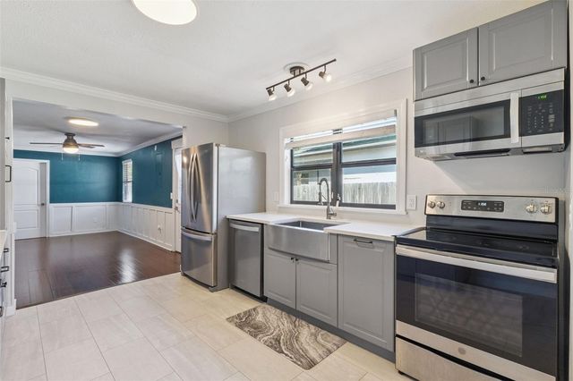 2510 HOMELAND STREET, Orlando, FL 32806