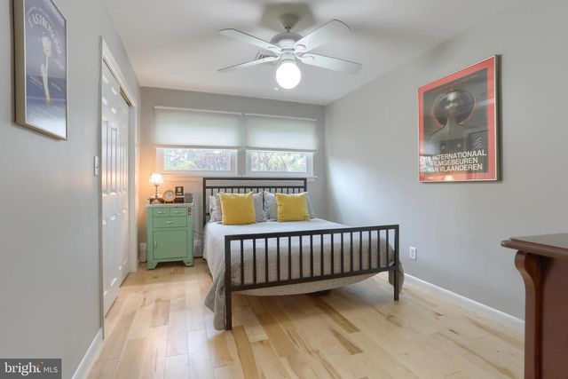 324 LEEARDEN RD, Hershey, PA 17033