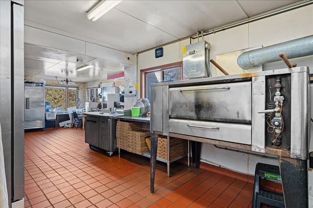 N4494 STATE RD 42, Kewaunee, WI 54216