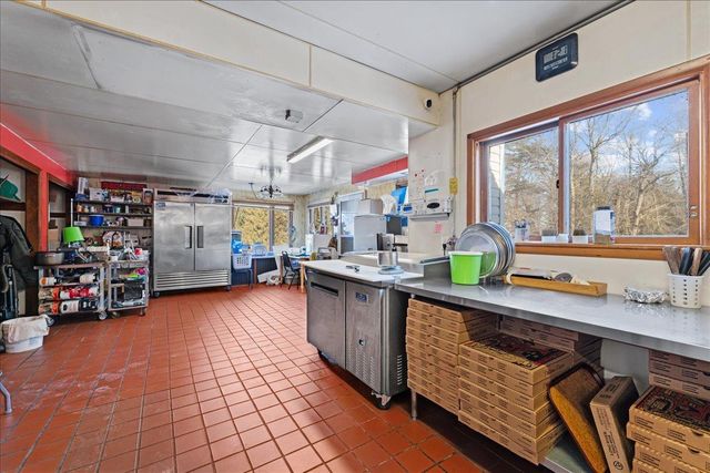 N4494 STATE RD 42, Kewaunee, WI 54216