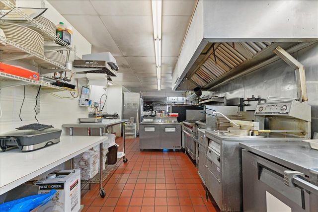 N4494 STATE RD 42, Kewaunee, WI 54216