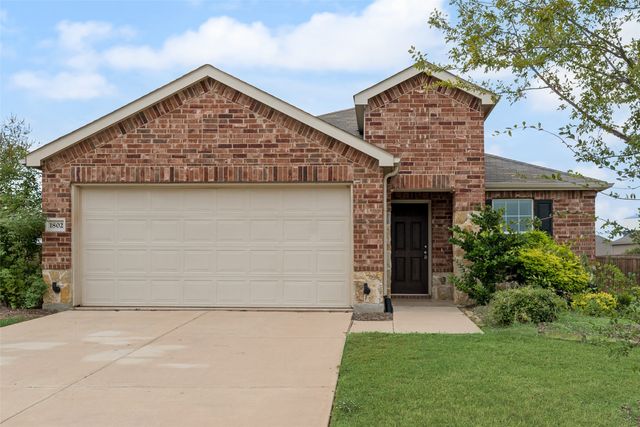 1802 Aslynn Circle, Aubrey, TX 76227