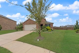 1802 Aslynn Circle, Aubrey, TX 76227