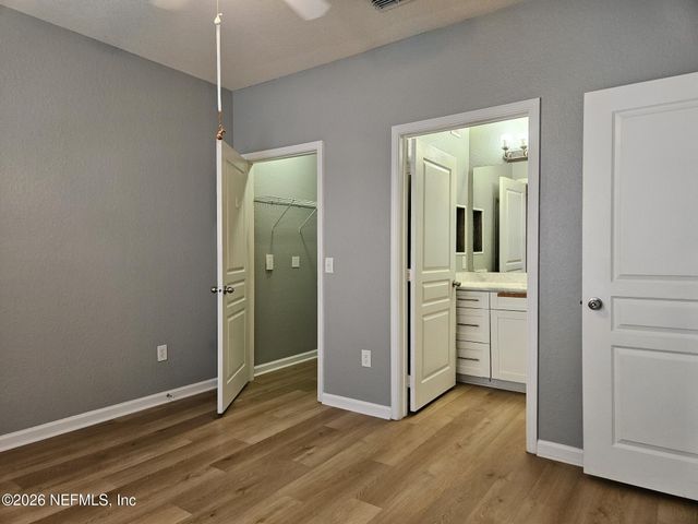 8290 GATE Parkway 152, Jacksonville, FL 32216