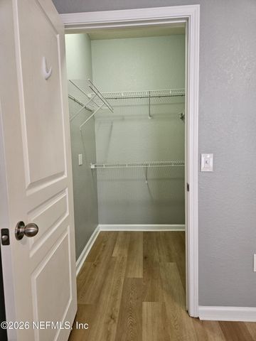 8290 GATE Parkway 152, Jacksonville, FL 32216