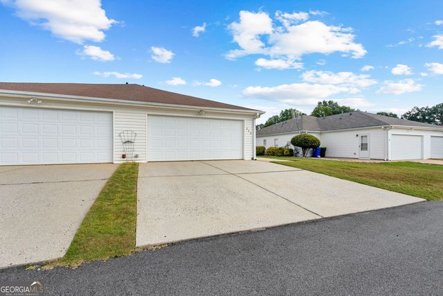 270 Autumn Glen Circle, Fayetteville, GA 30215