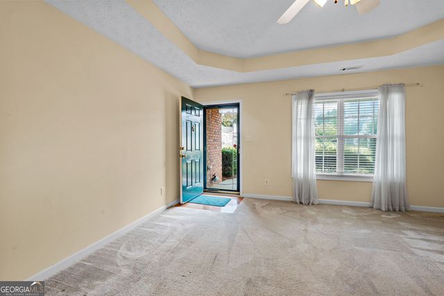270 Autumn Glen Circle, Fayetteville, GA 30215