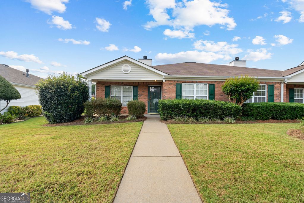 270 Autumn Glen Circle, Fayetteville, GA 30215