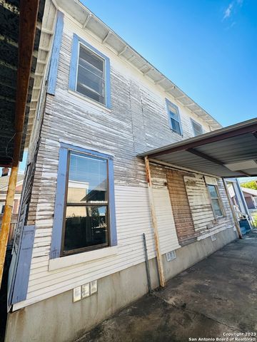 4104 S PRESA ST, San Antonio, TX 78223