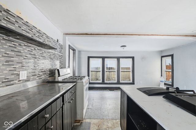 2317 Fletcher Street, Anderson, IN 46016