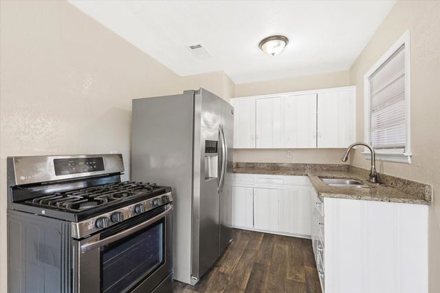 805 23rd Street, Grand Prairie, TX 75050