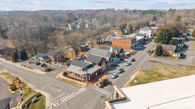 160 Wesleyan Drive, Mcadenville, NC 28101