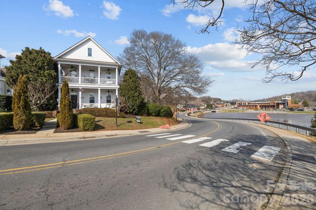 160 Wesleyan Drive, Mcadenville, NC 28101