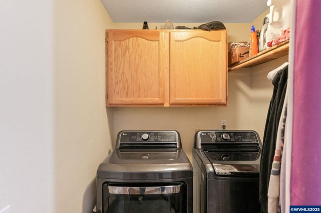 5220 Autumn Leaf Ct N, Keizer, OR 97303