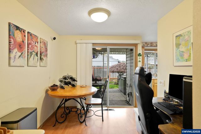 5220 Autumn Leaf Ct N, Keizer, OR 97303