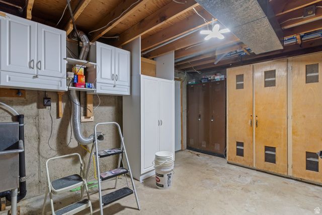 2568 W 5225 S, Roy, UT 84067