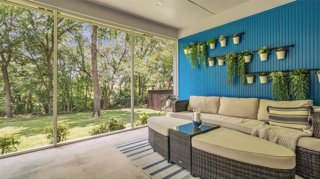 2506 Oakbrook Circle, Sherman, TX 75092