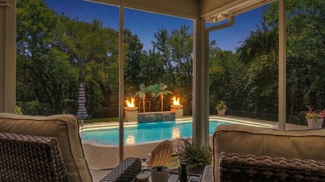 2506 Oakbrook Circle, Sherman, TX 75092