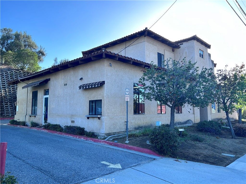 343 E Alvarado Street A, Fallbrook, CA 92028 — exterior