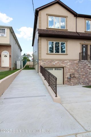 105 Perry avenue, Staten Island, NY 10314